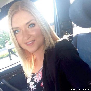 Sanna: Blondin, blå gnistrande ögon,kort, smal,blyg,snäll,introvert, inte känslig, gråter mycket och älskar att vara ensam oc
